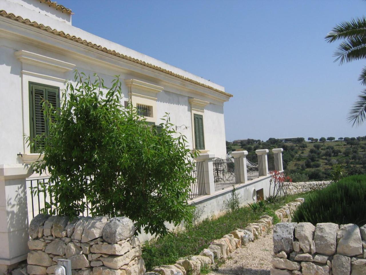 Relais Parco Cavalonga 호텔 돈나푸가타 외부 사진